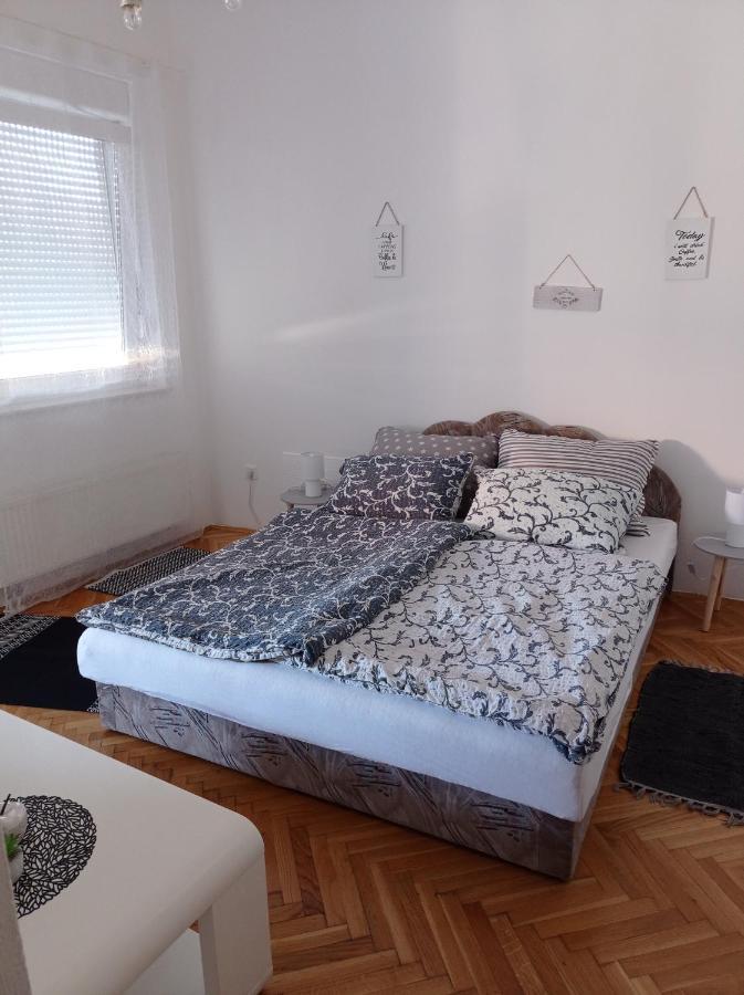 Donata Apartamento Osijek Exterior foto